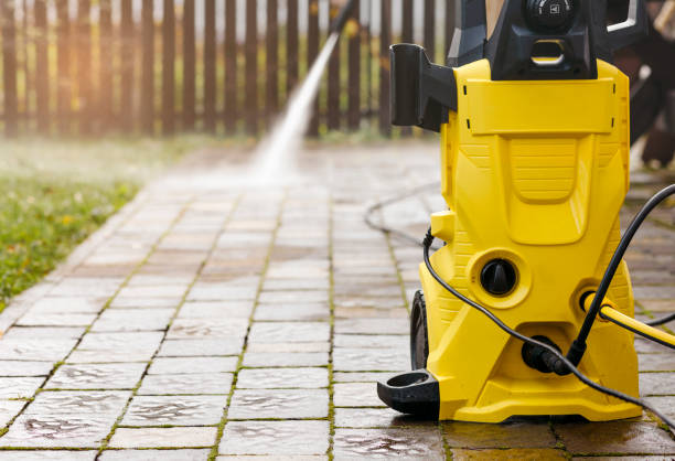 Best Pool Deck Cleaning  in Buchanan, VA